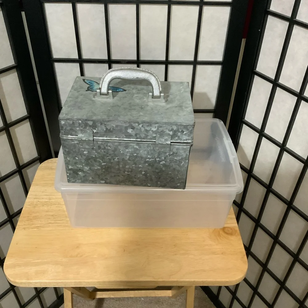 Vintage Metal Caboodles Cosmetics Organizer